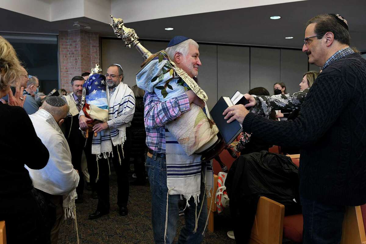 Fairfield, Trumbull Synagogues Merge, Join Congregations