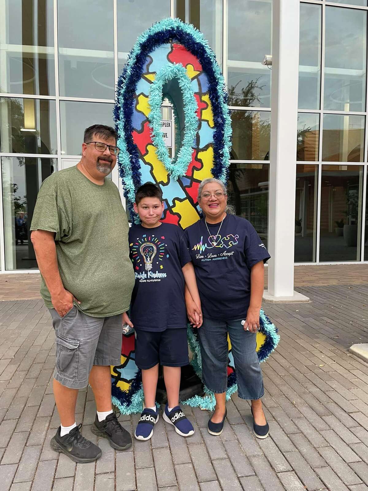 LISD, UISD, Laredo Police celebrate Autism Spectrum Awareness Month