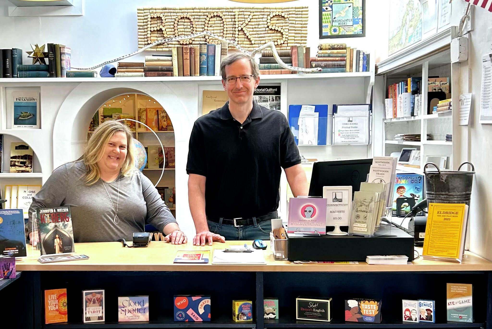 Guilford's Breakwater Books on Green gets new owners - Vimarsana News