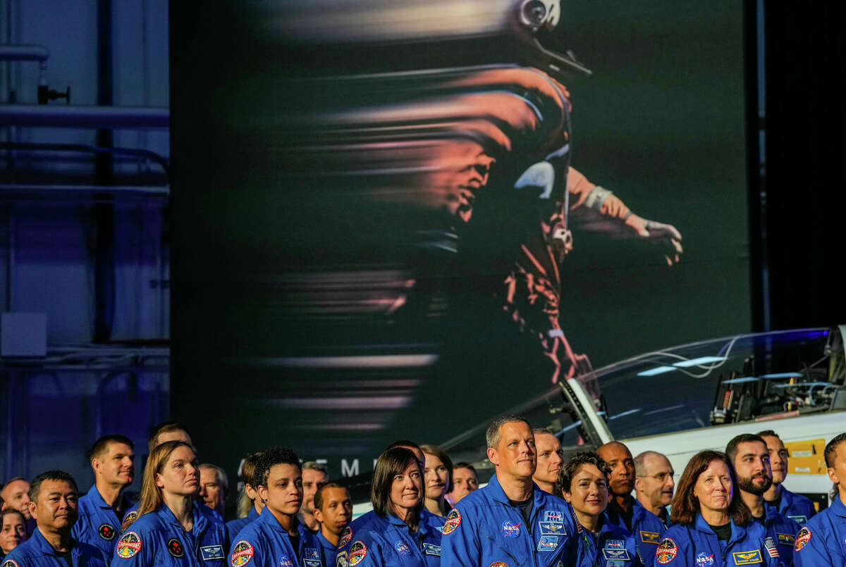 NASA names four astronauts who will circle the moon on Artemis II