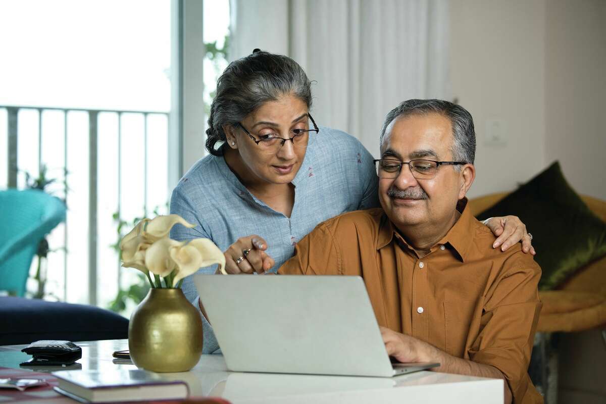Using an online tool like “Find Care Providers” on Medicare.gov makes it easy to compare and can help you choose doctors, hospitals, nursing homes and more for you or the person you're helping care for.