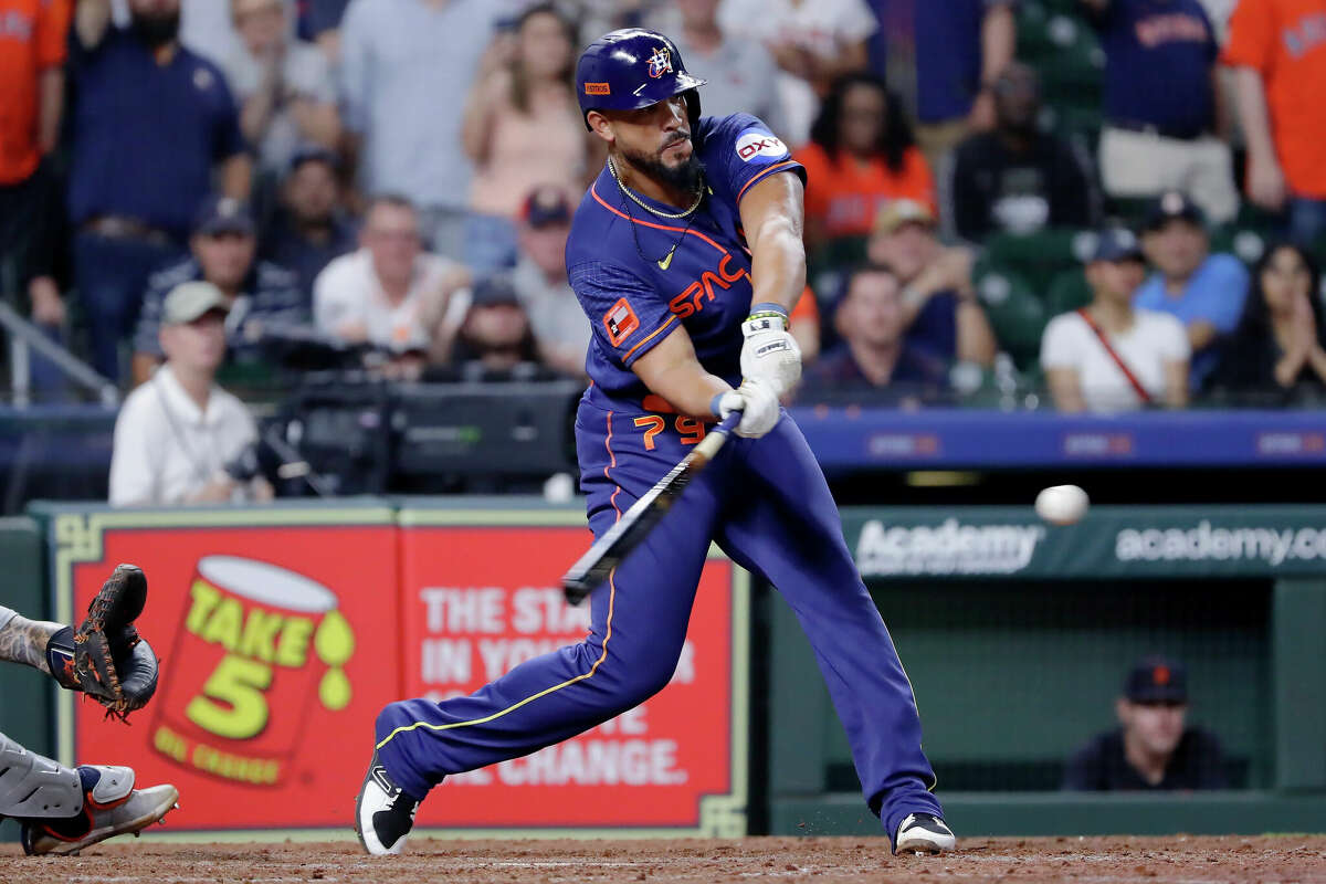 Mets slugger Pete Alonso launches league-leading 10th home run, tied for  most RBI with Astros' Yordan Alvarez 