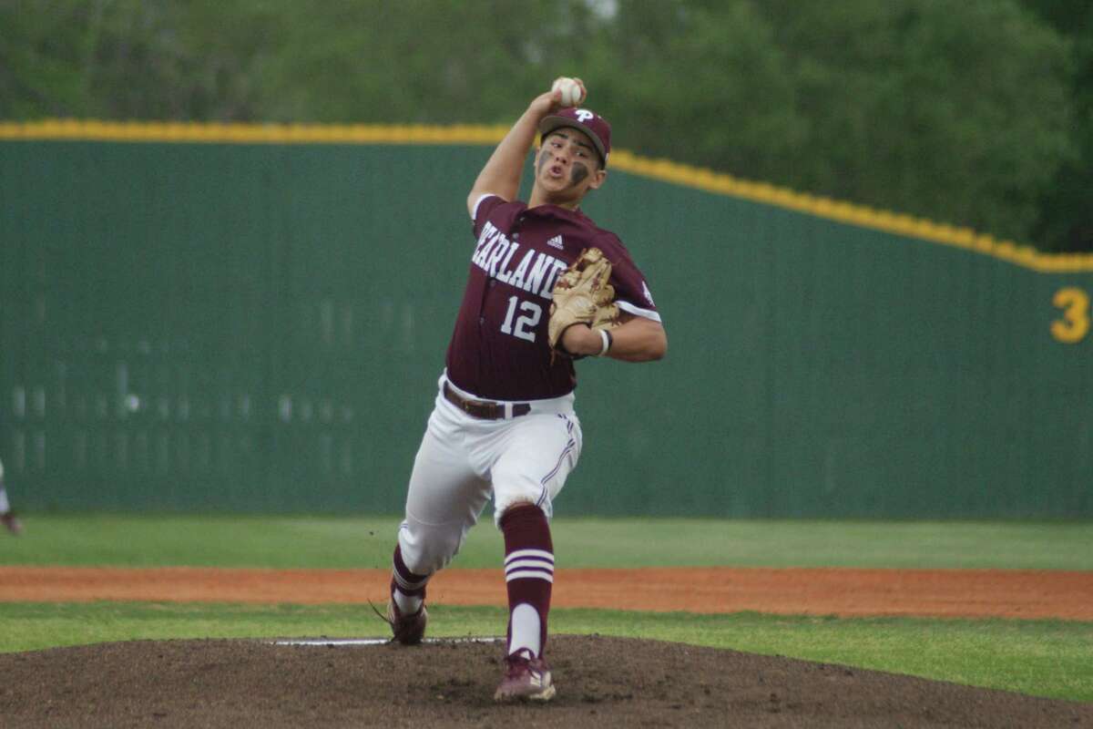 Pearland baseball: Bats begin giving stout pitching staff more support