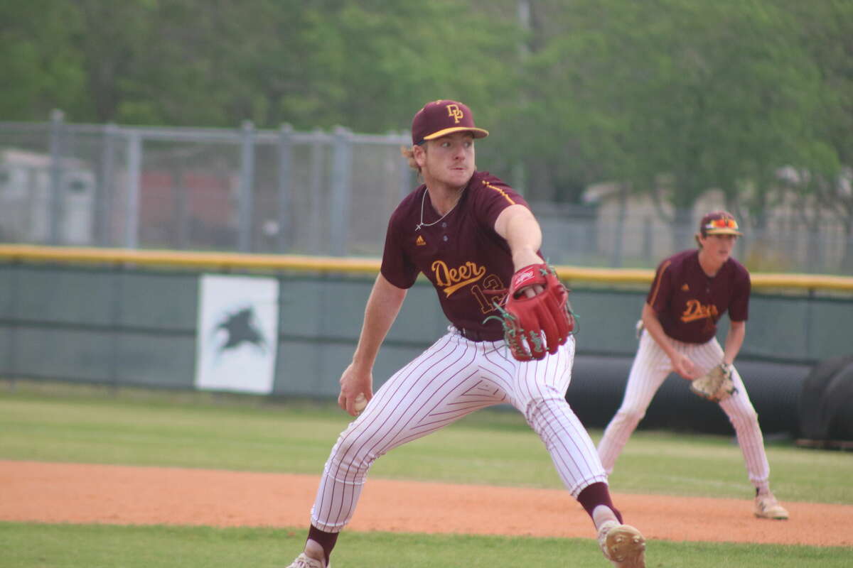 Deer Park wins important road game to raise its district mark to 4-1