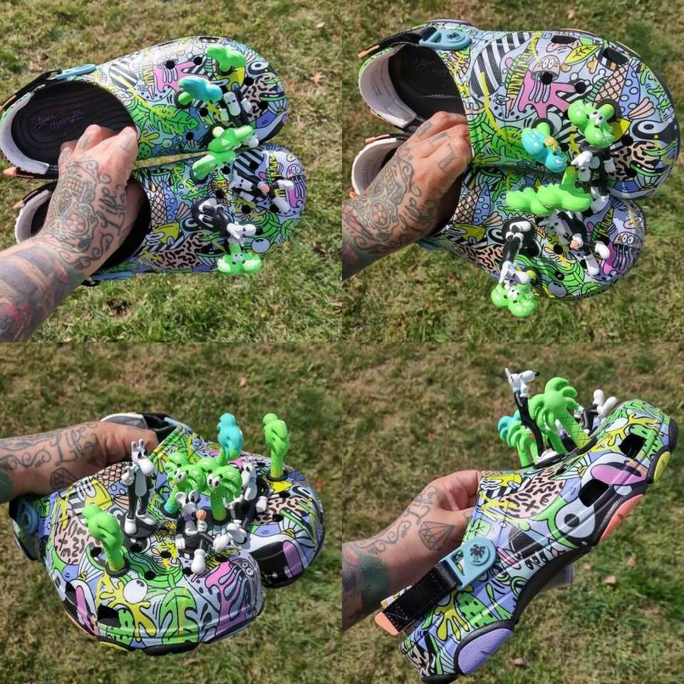 grateful dead crocs on feet