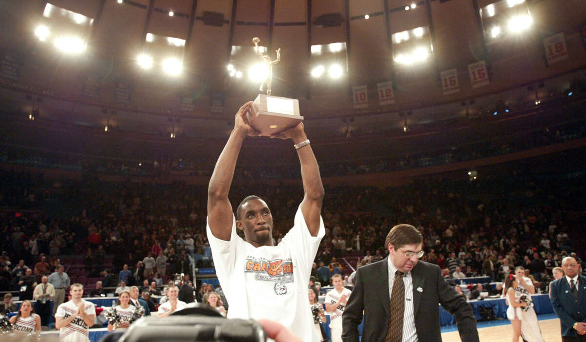 Former UConn, NBA basketball star Ben Gordon arrested in Stamford