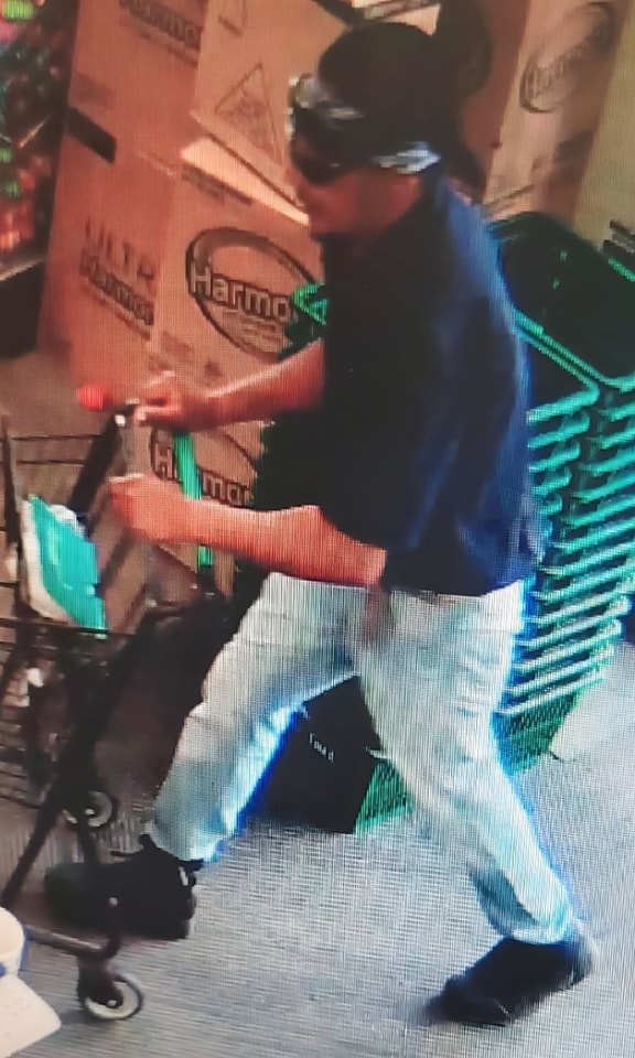 Suspect sought in felony case at south Laredo Dollar Tree