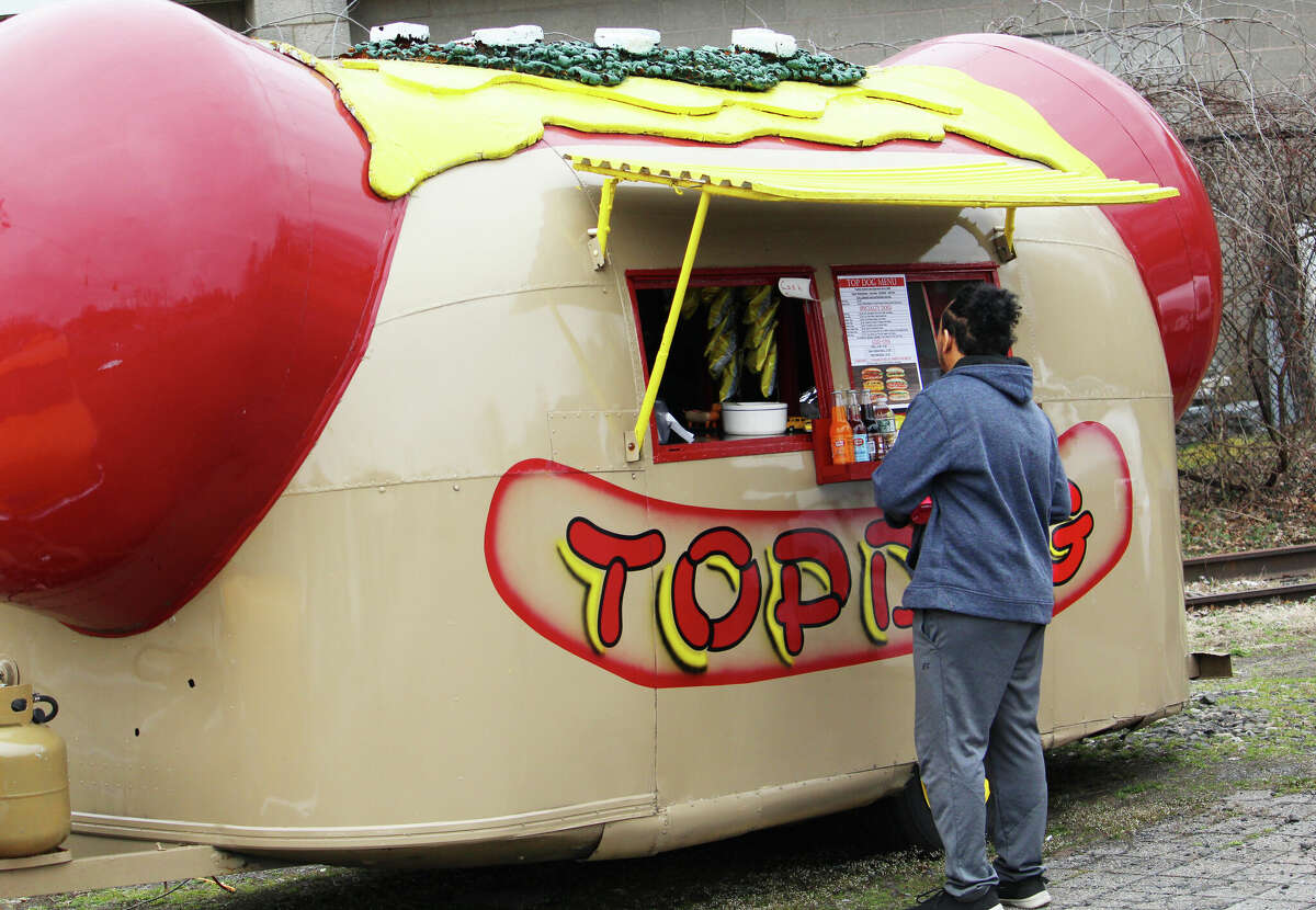 CT's Top Dog stand, a national icon, to close in fall after 43 years