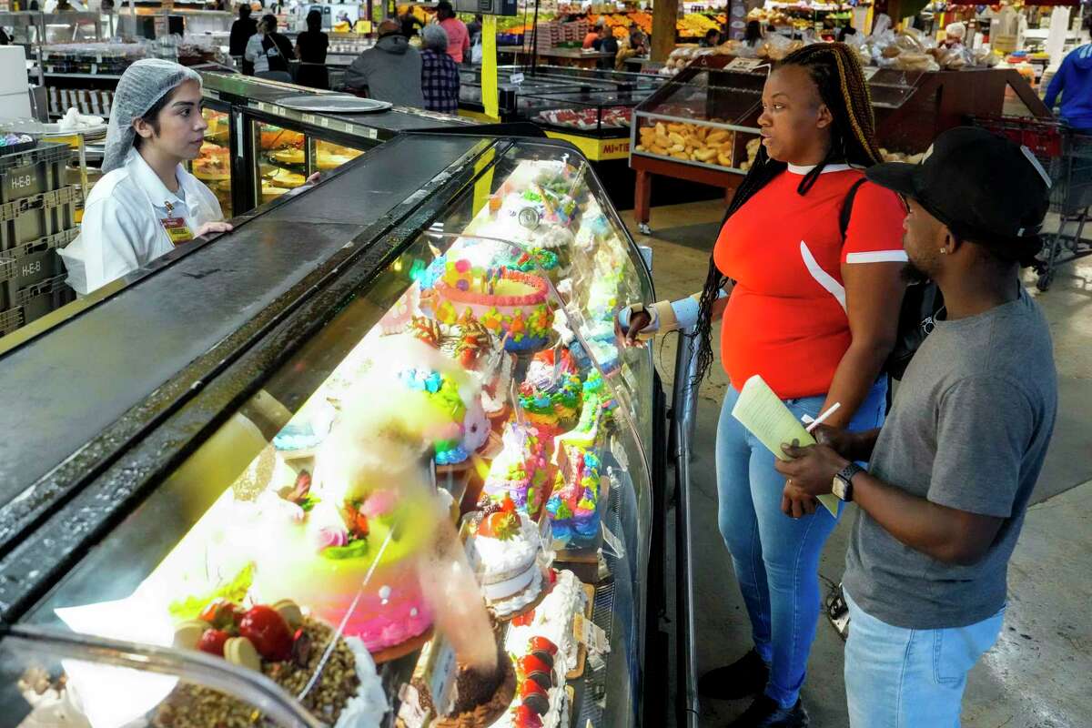 HEB Mi Tienda A tour of Houston Mexican grocery store chain
