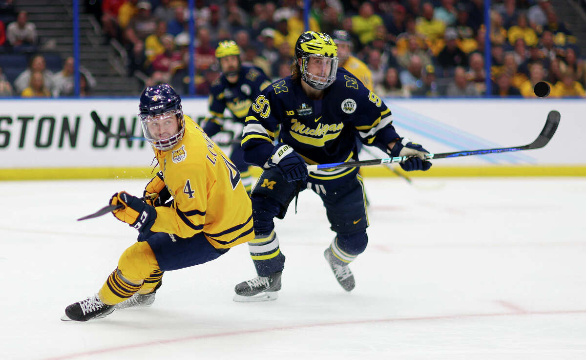 Quinnipiac defeats Michigan in Frozen Four semifinal
