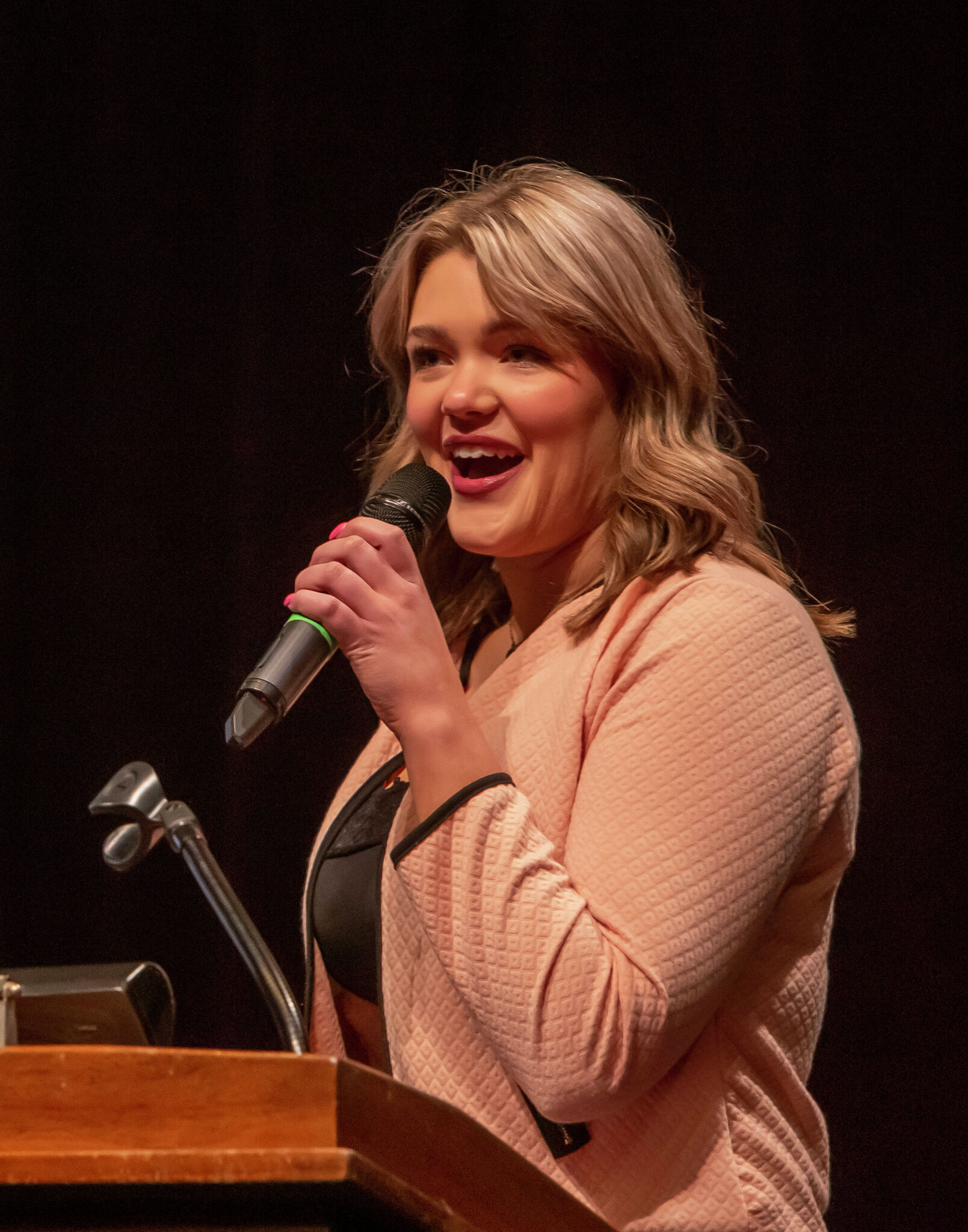 lewis-and-clark-community-college-sophomore-wins-speech-contest