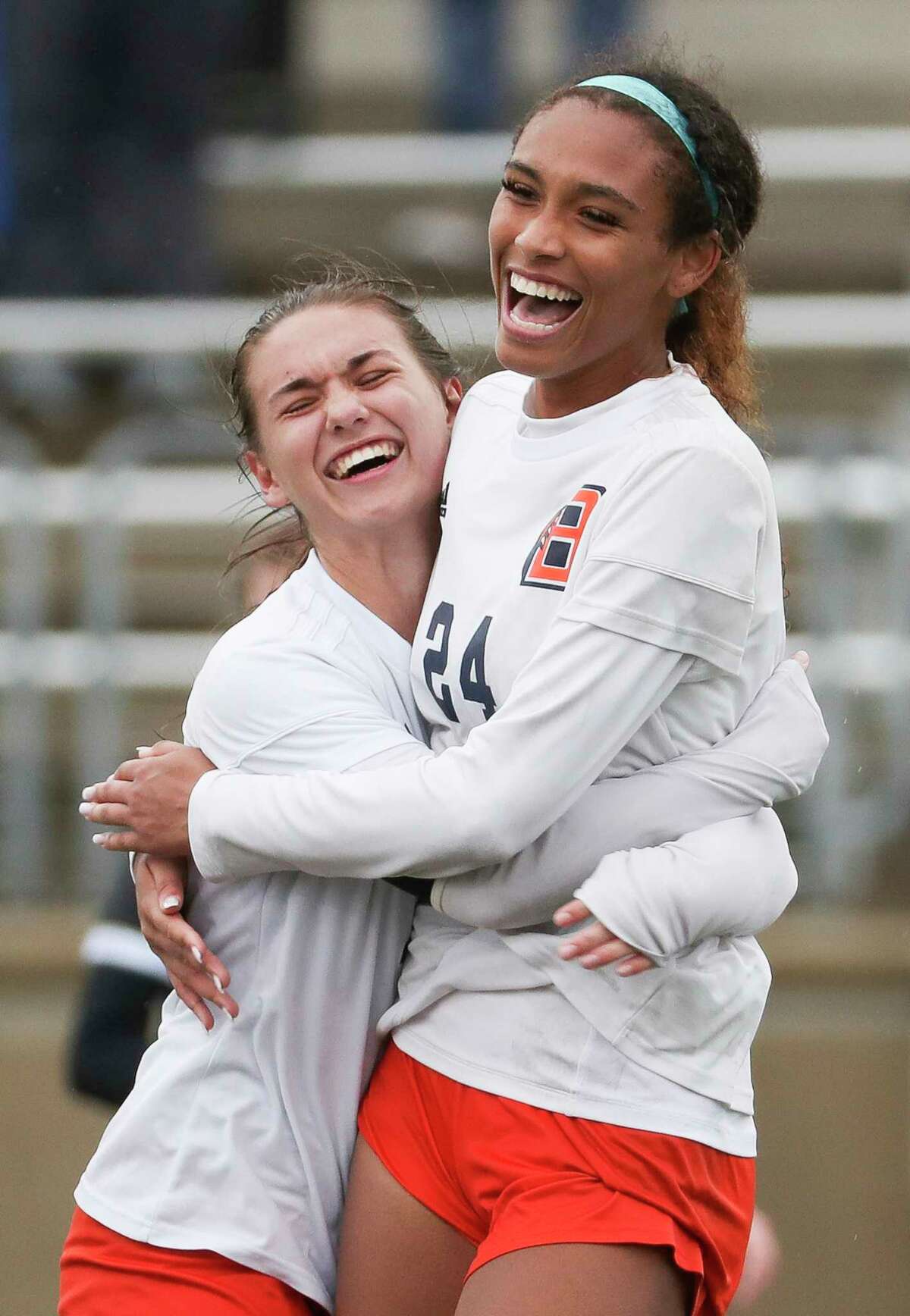 Region II-6A girls soccer semis: Bridgeland wins, The Woodlands falls