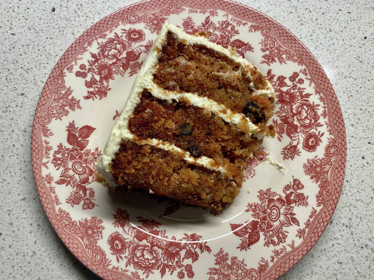 The Flats Restaurant a puzzling mishmash in Clifton Park