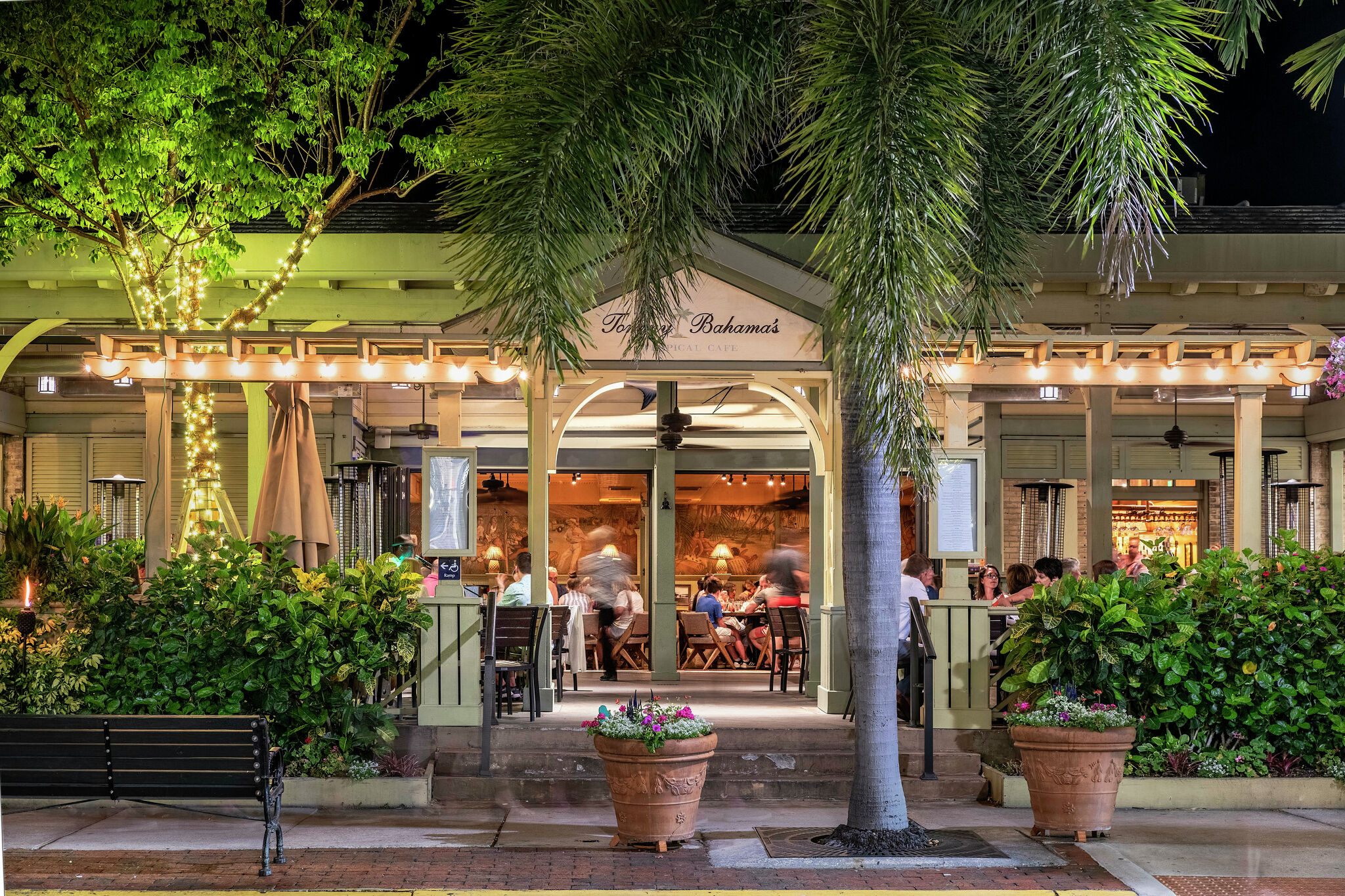 Tommy Bahama Restaurants & Marlin Bars