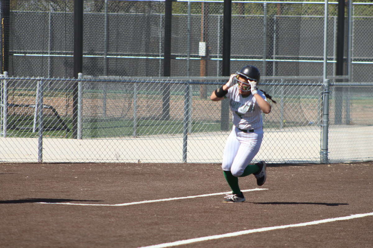 Floydada softball remains undefeated in district play
