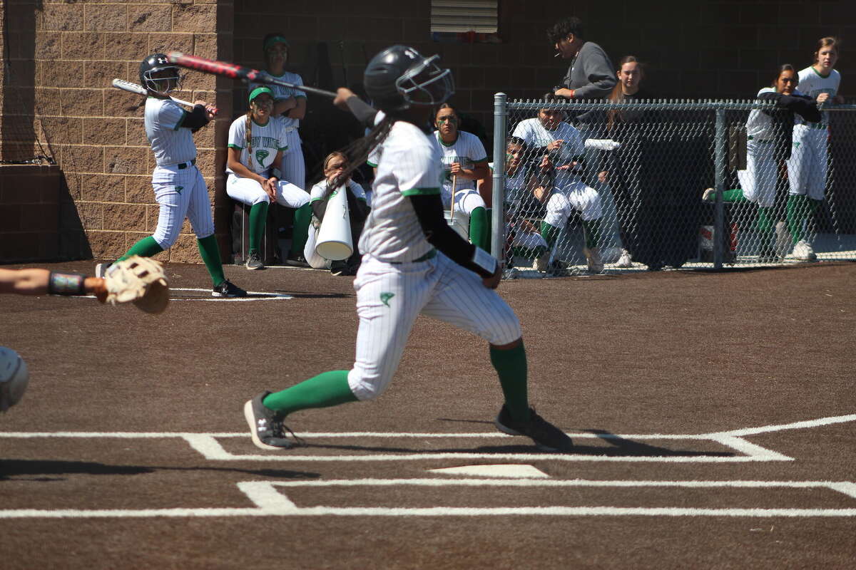 Floydada softball remains undefeated in district play