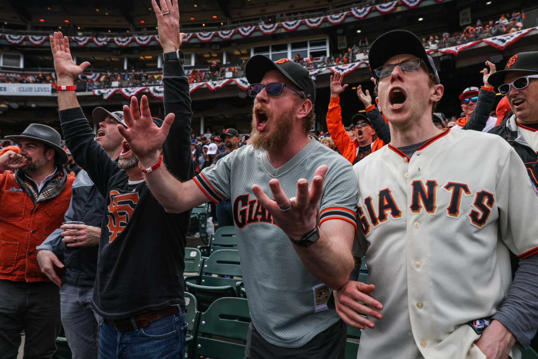 SF Giants to sell $9 beer at games this year