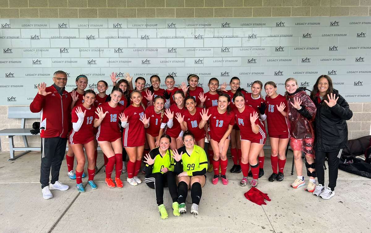 Lumberton boys and girls soccer teams advance to regional championship