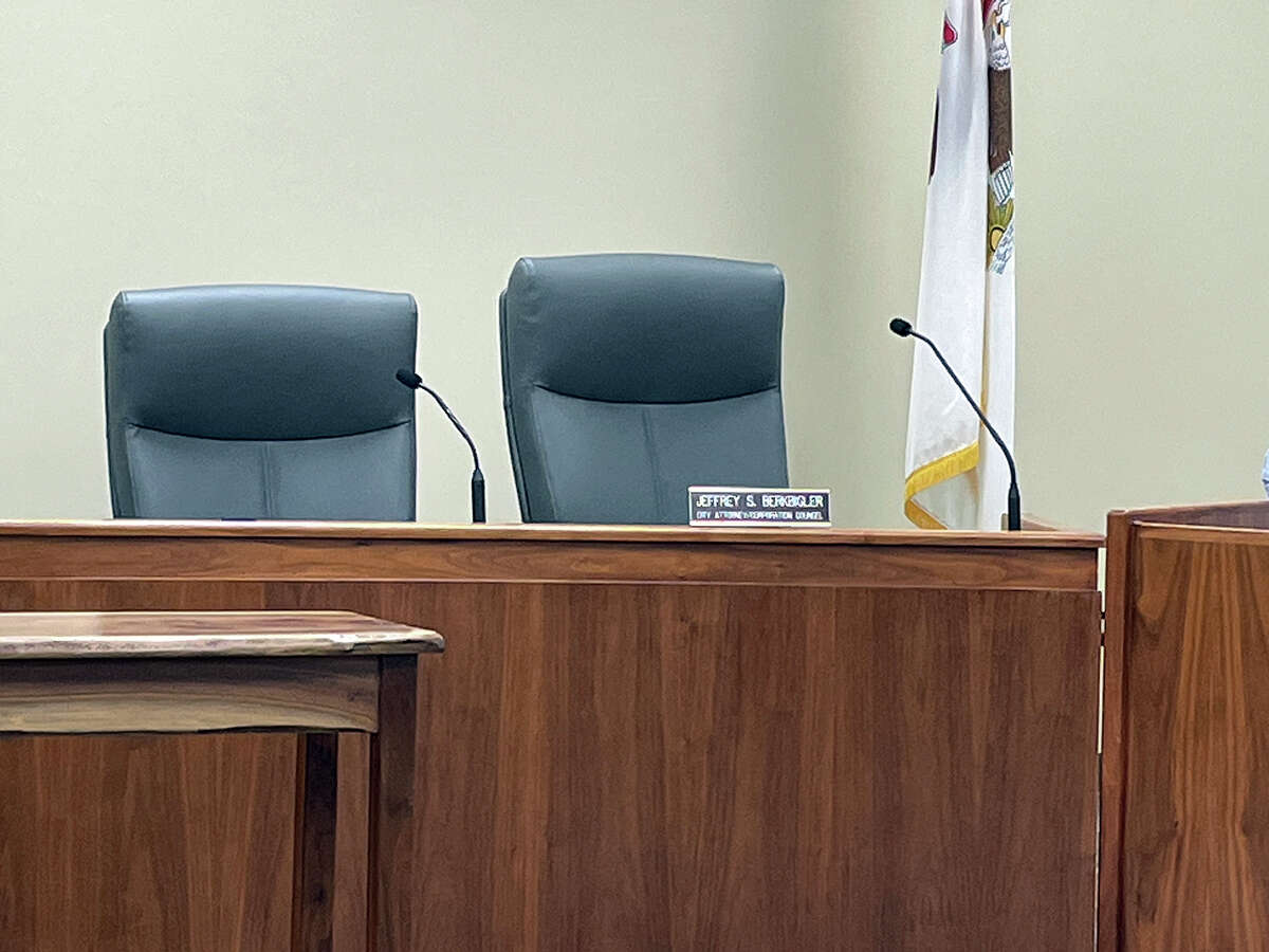Edwardsville City Hall received new chairs in council chamber