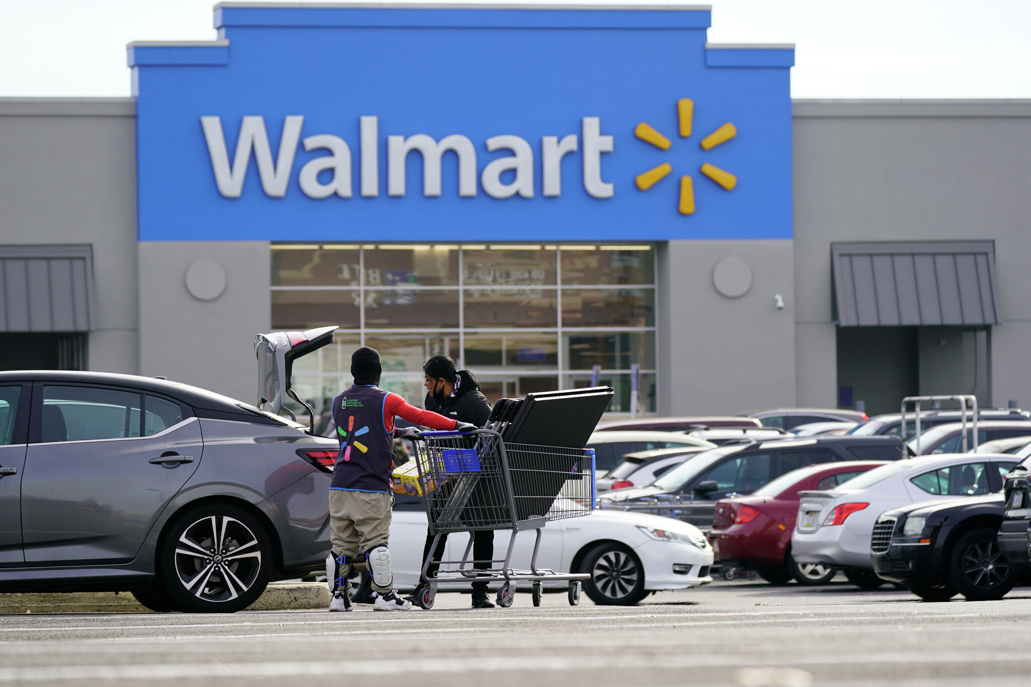 Walmart to install electric vehicle charging stations at US stores