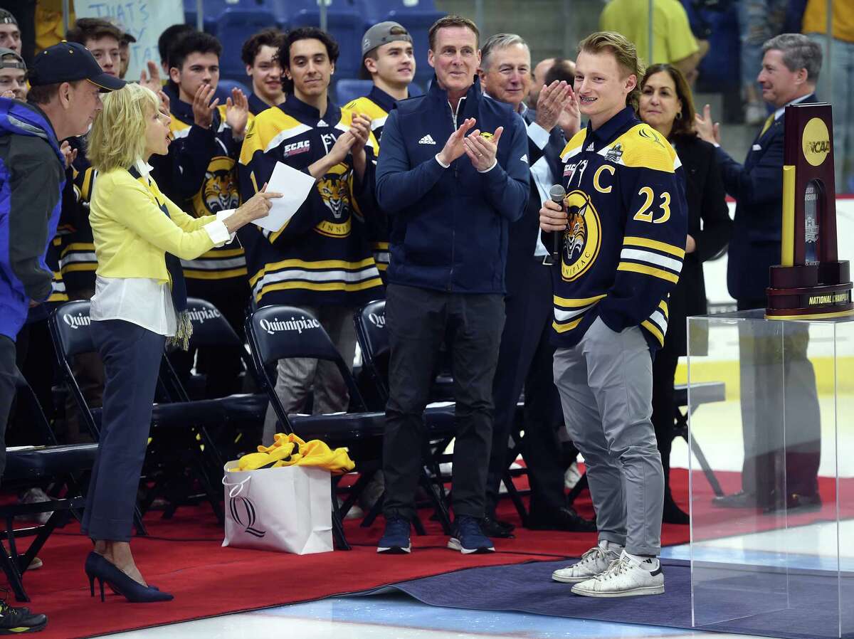 Quinnipiac celebrates nationalchampion men's hockey team.