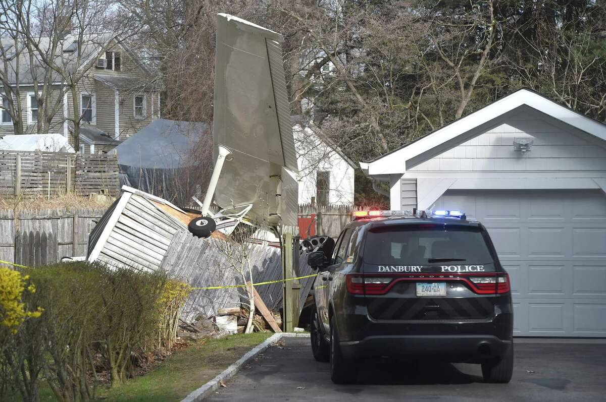 danbury-plane-crash-leaves-pilot-passenger-injured