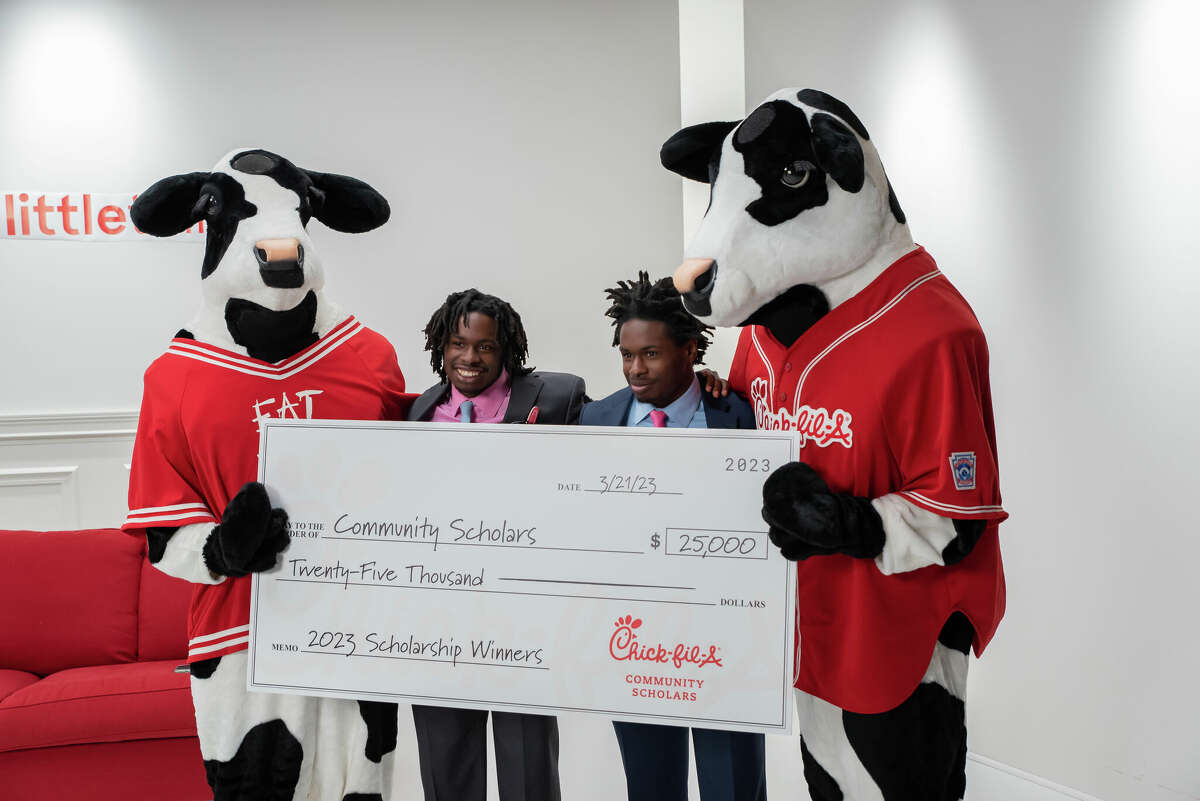 ChickfilA awards 740,000 in scholarships to 380 Houston employees