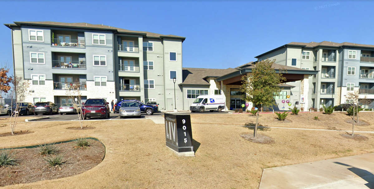 Former S.A. mayor involved in court battle over apartments