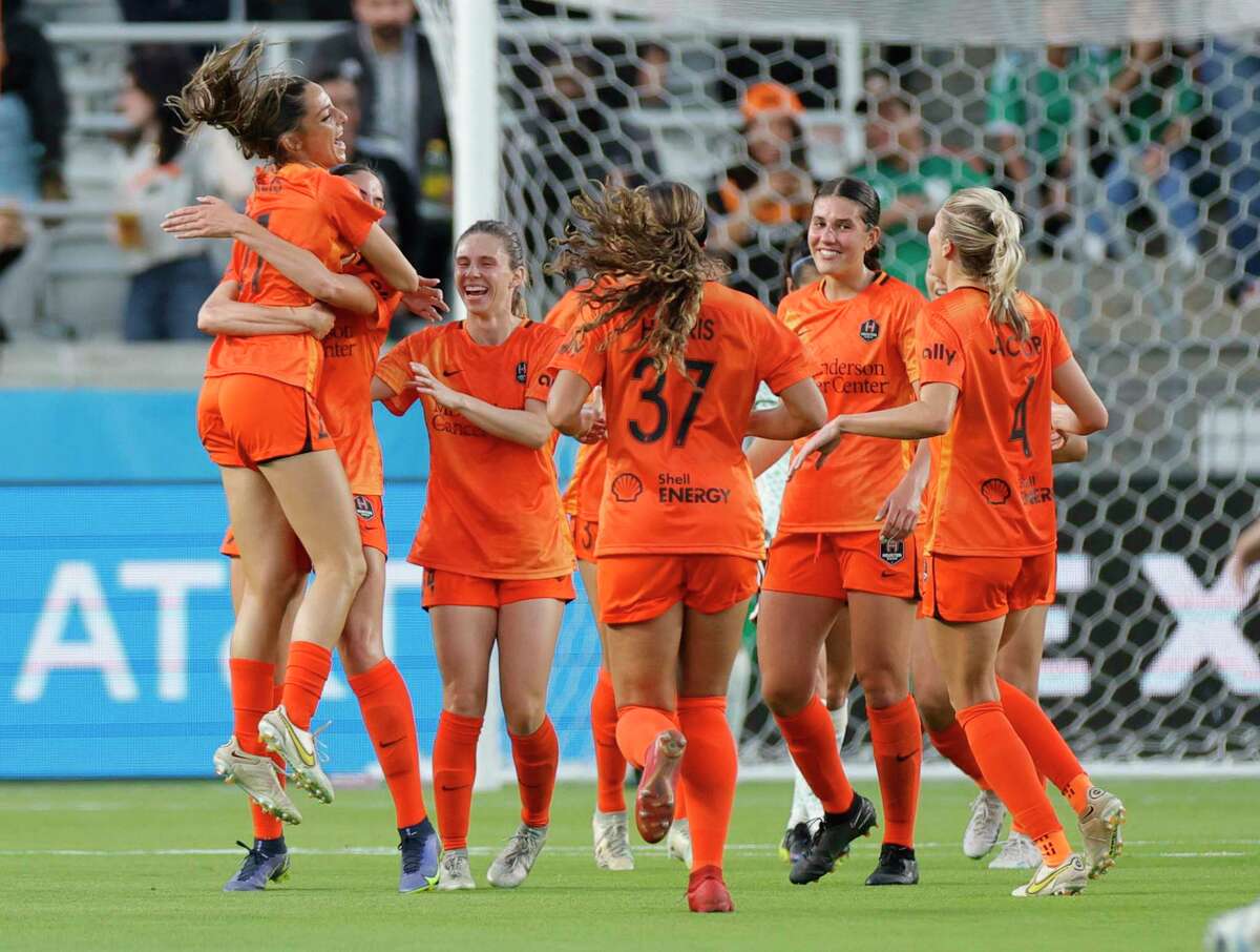 Houston Dash beat Chicago Red Stars 2-0 to win NWSL Challenge Cup