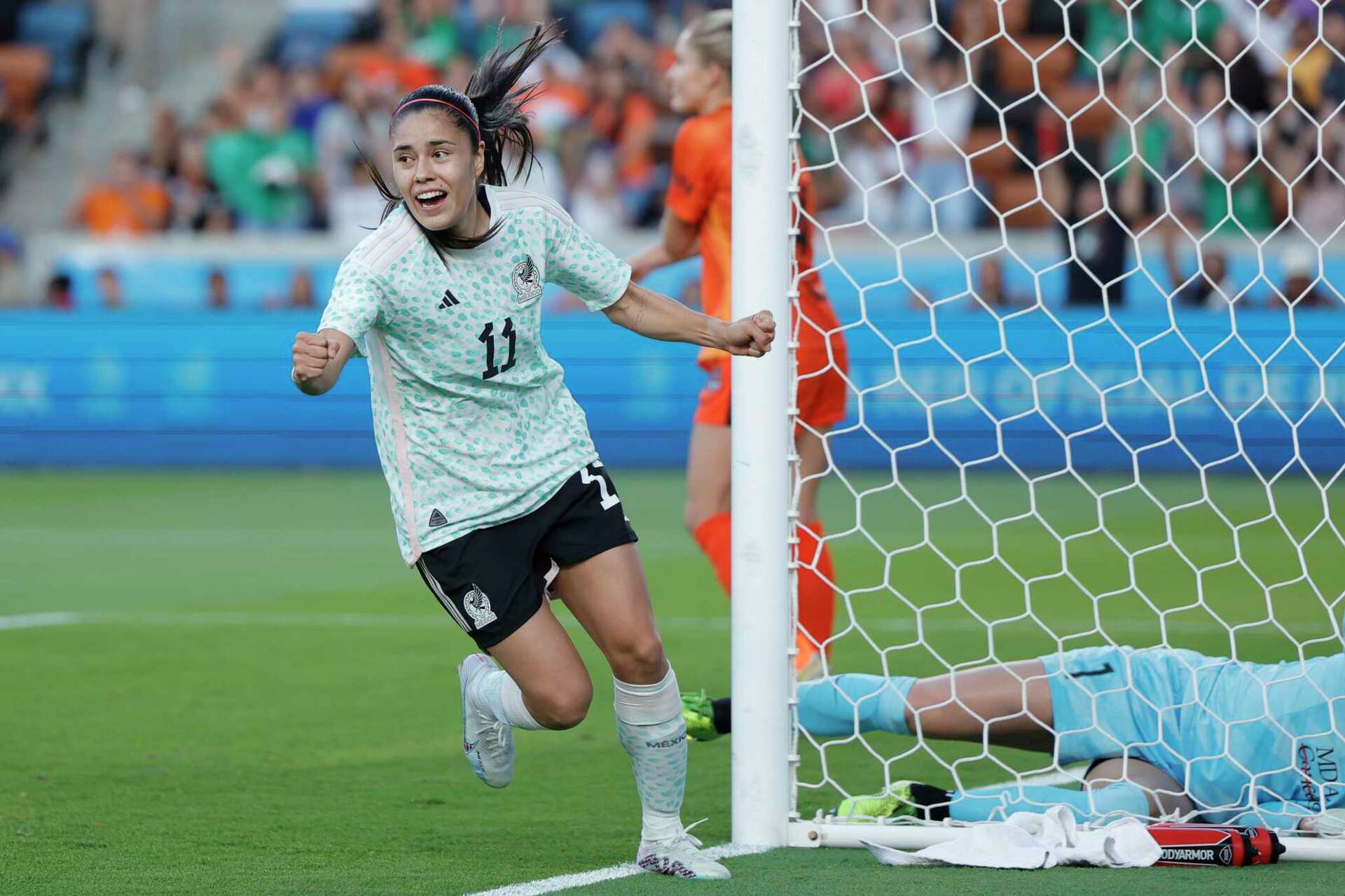 Mexico'S 5 0 Victory: A Night Of Pure Soccer Magic (For Mexico) - vkept8e