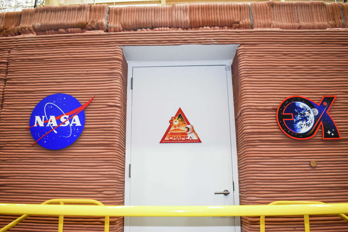 Peer inside where crew will simulate life on Mars for year