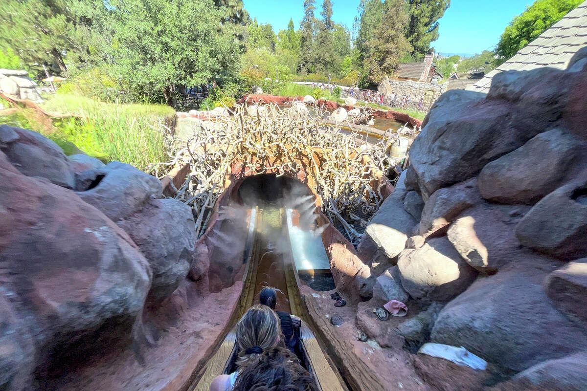 Disneyland finally announces closing date for Splash Mountain