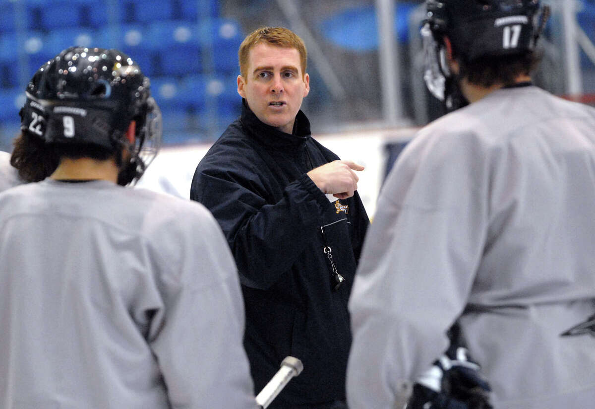 Quinnipiac's Rand Pecknold wins title after three decades