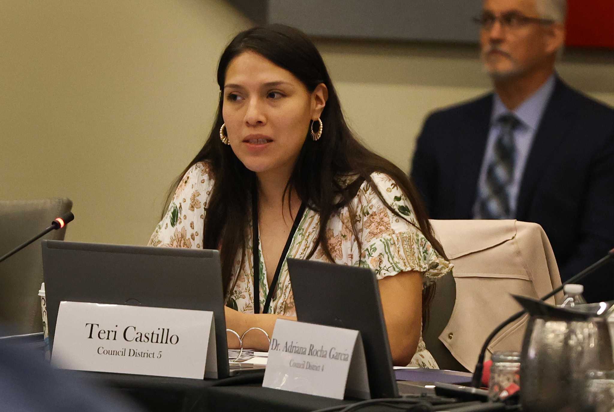 Progressive Councilwoman Teri Castillo backs these incumbents - Vimarsana News