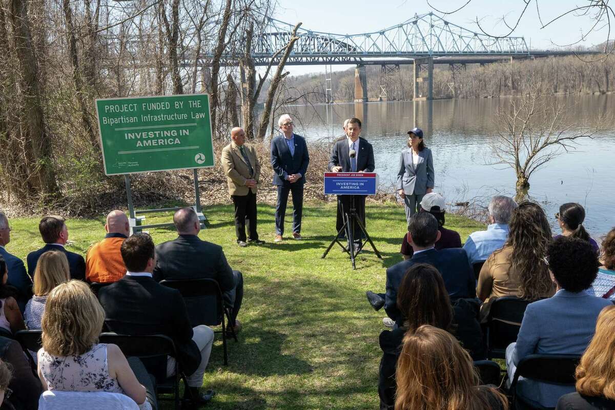 Buttigieg touts $21 million for Castleton-on-Hudson Bridge
