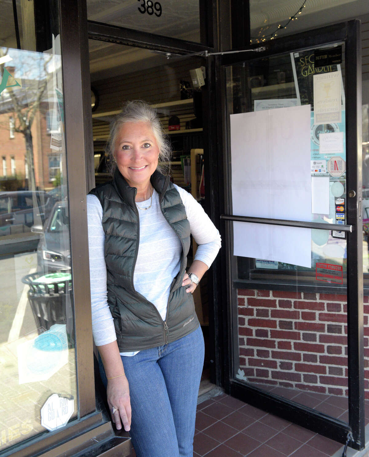 Ridgefield's Squash's office supply to close, after 70 years