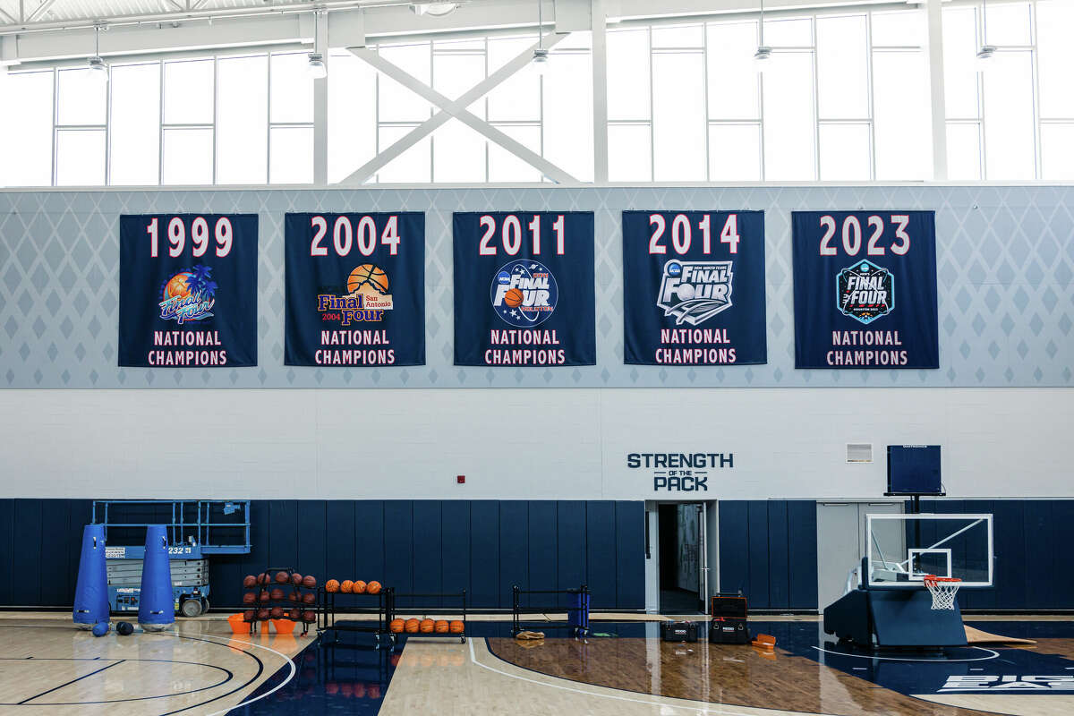 Basketball 'Wall of Champions' an Opportunity for Fans - UConn Today