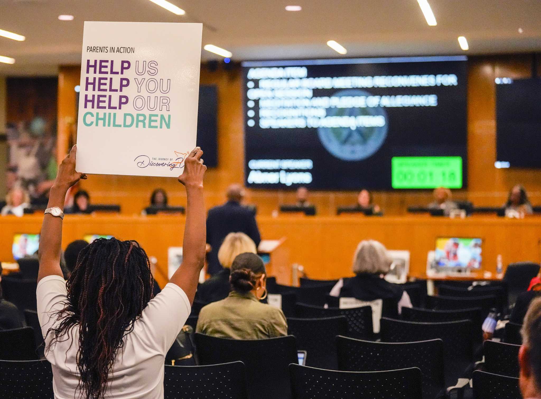 TEA to give details on takeover transition at final HISD board meeting