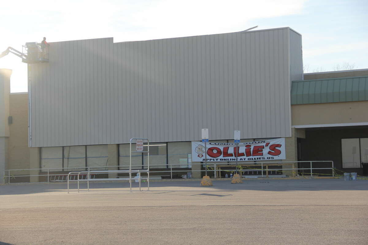 Ollie's Bargain Outlet location in Caro grand opening delayed