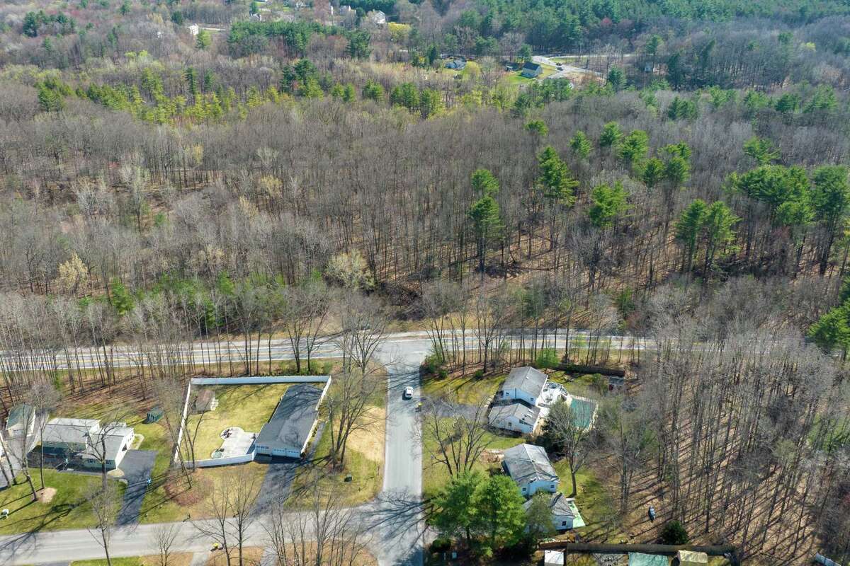 Clifton Park neighbors skeptical about subdivision