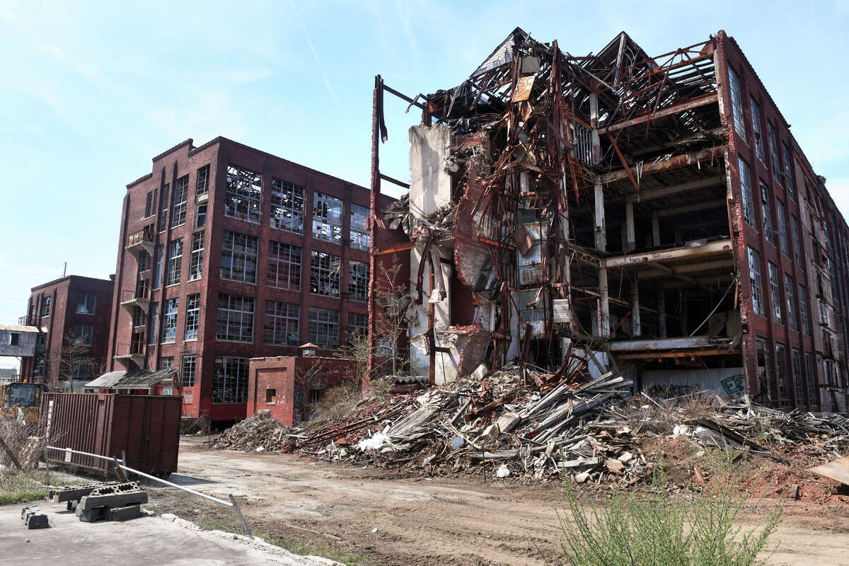 Bridgeport's building chief: Remington was 'imminent danger'