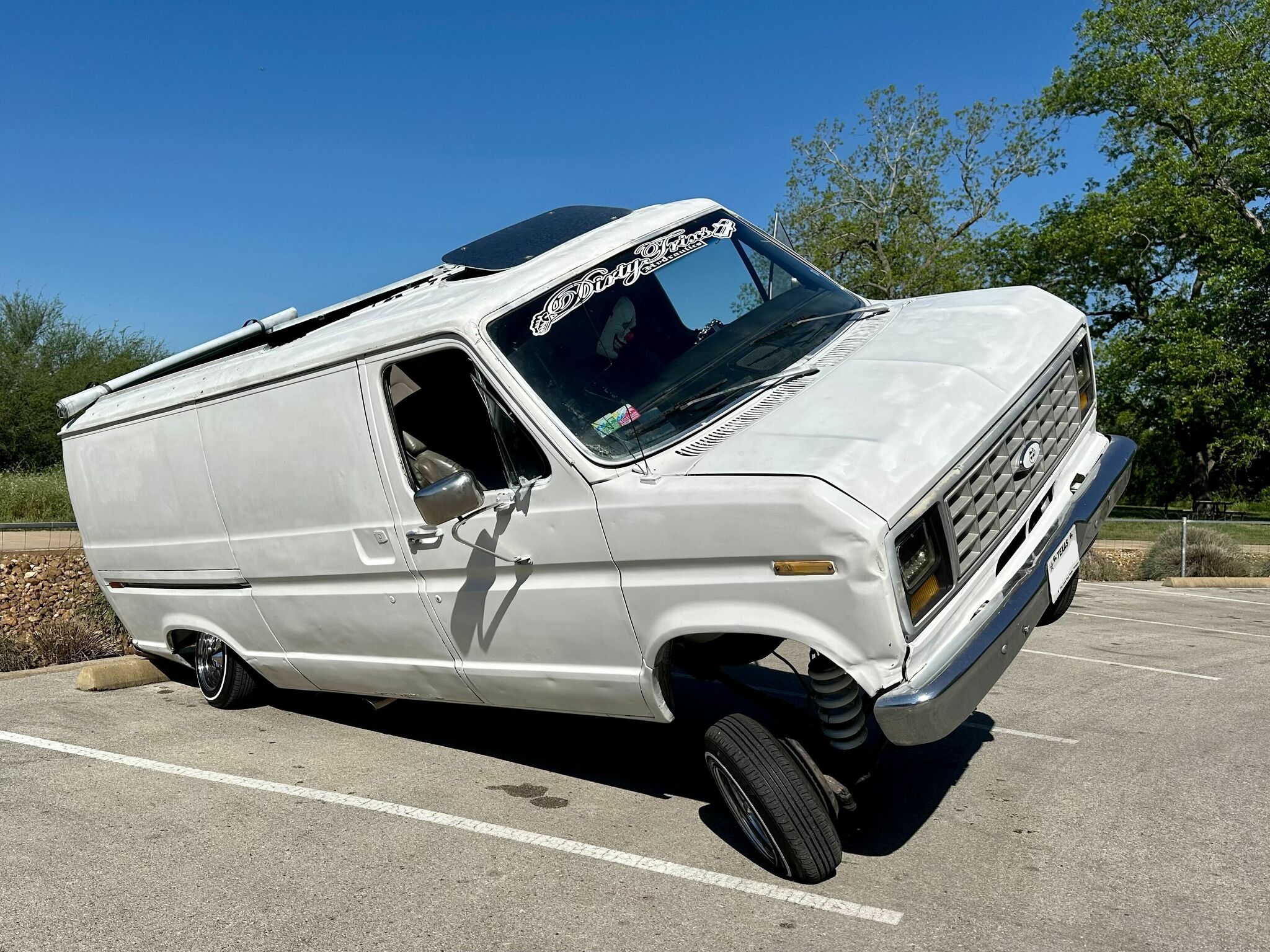 MySA found the puro San Antonio couple behind the lowrider van
