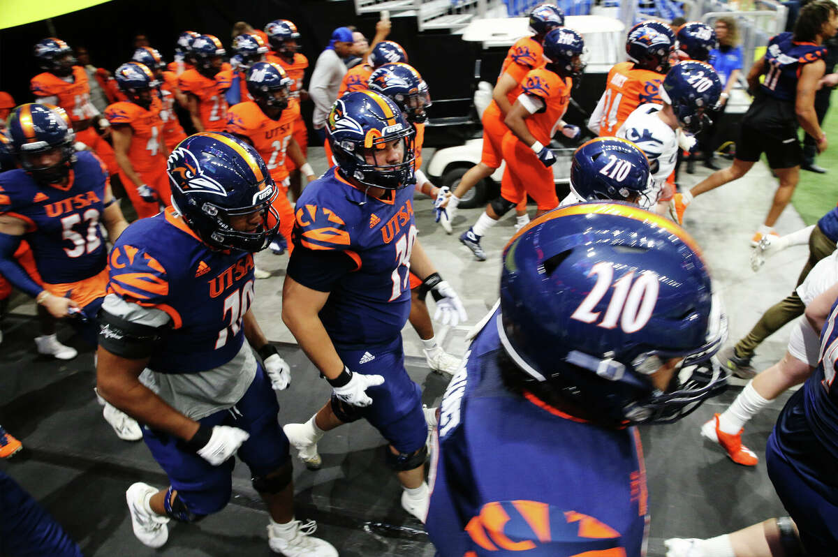 UTSA Roadrunners embrace Alamodome atmosphere at spring game