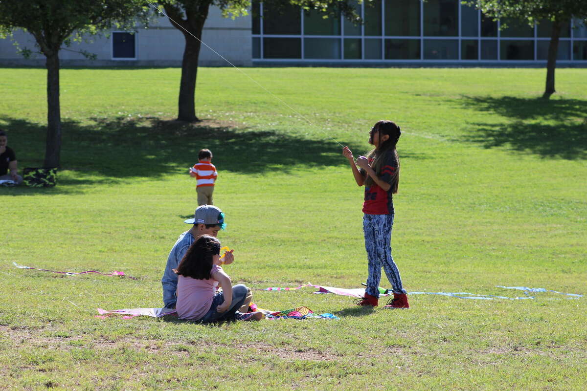 Laredo College offering free Cars, Kites & CookOff