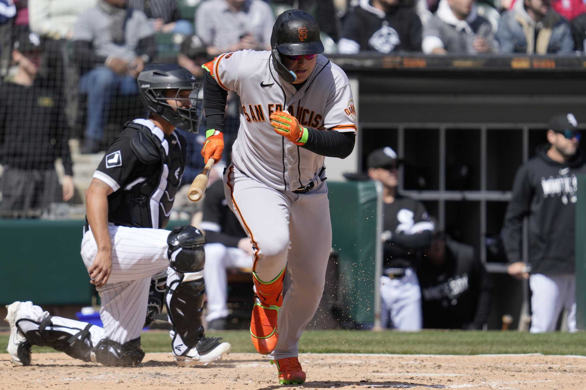 Joc Pederson accepts offer to stay with San Francisco Giants