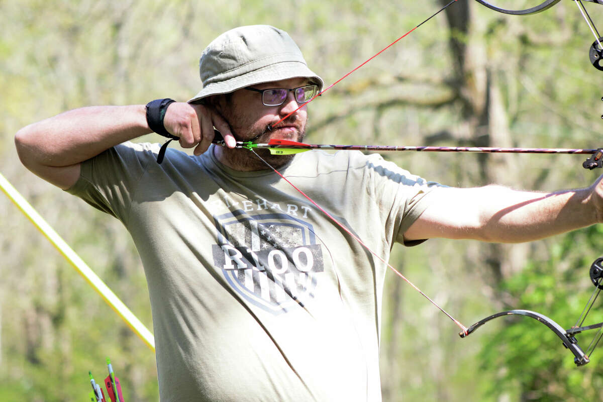 New Riverbend archery tournament features deer and dinosaurs