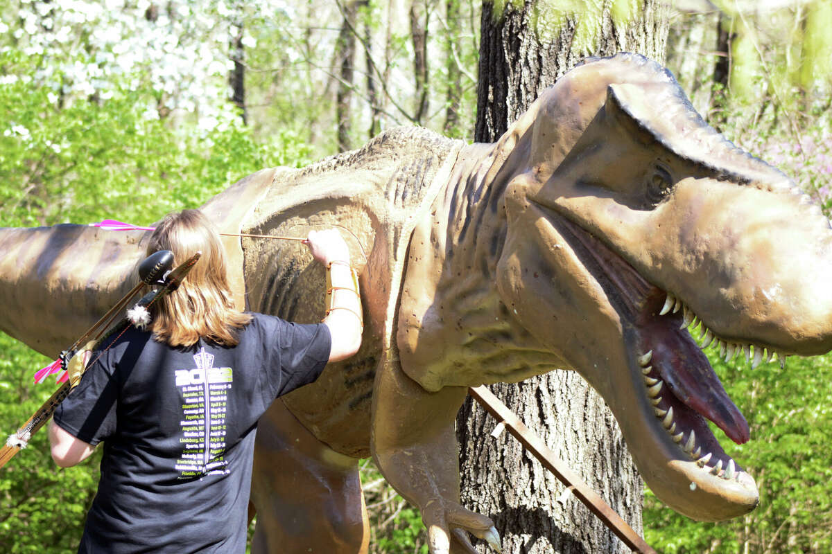 New Riverbend archery tournament in Godfrey featured unique targets
