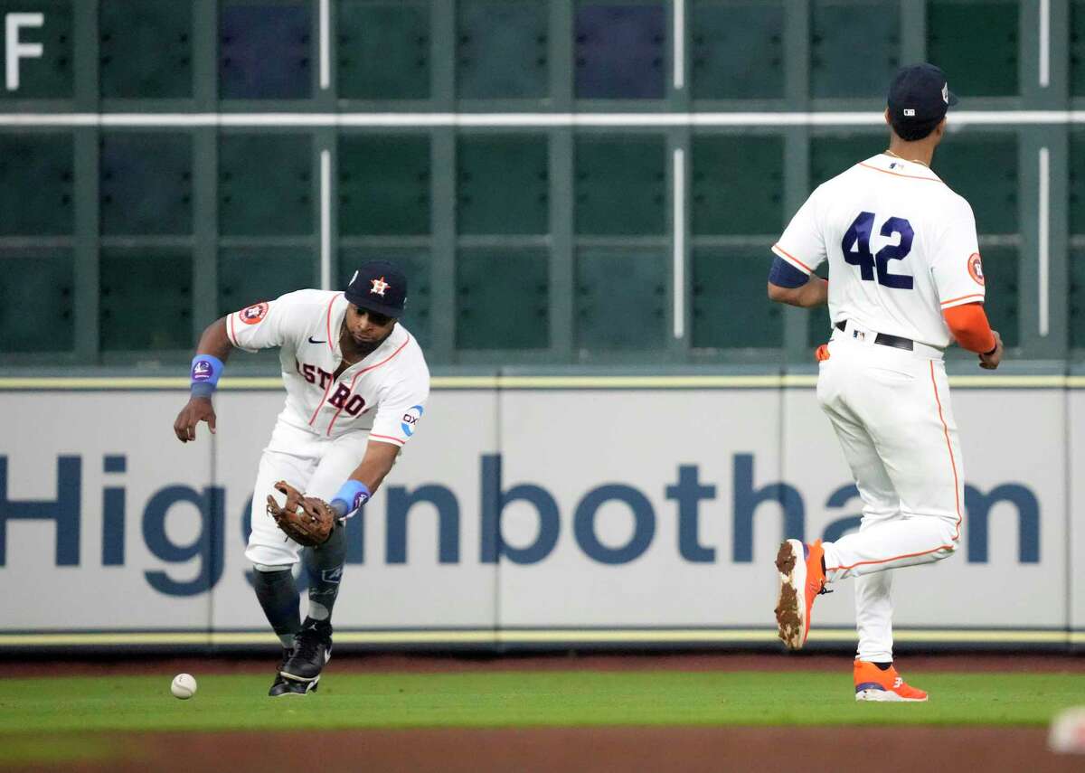 Houston Astros: Yordan Alvarez begins the season on fire