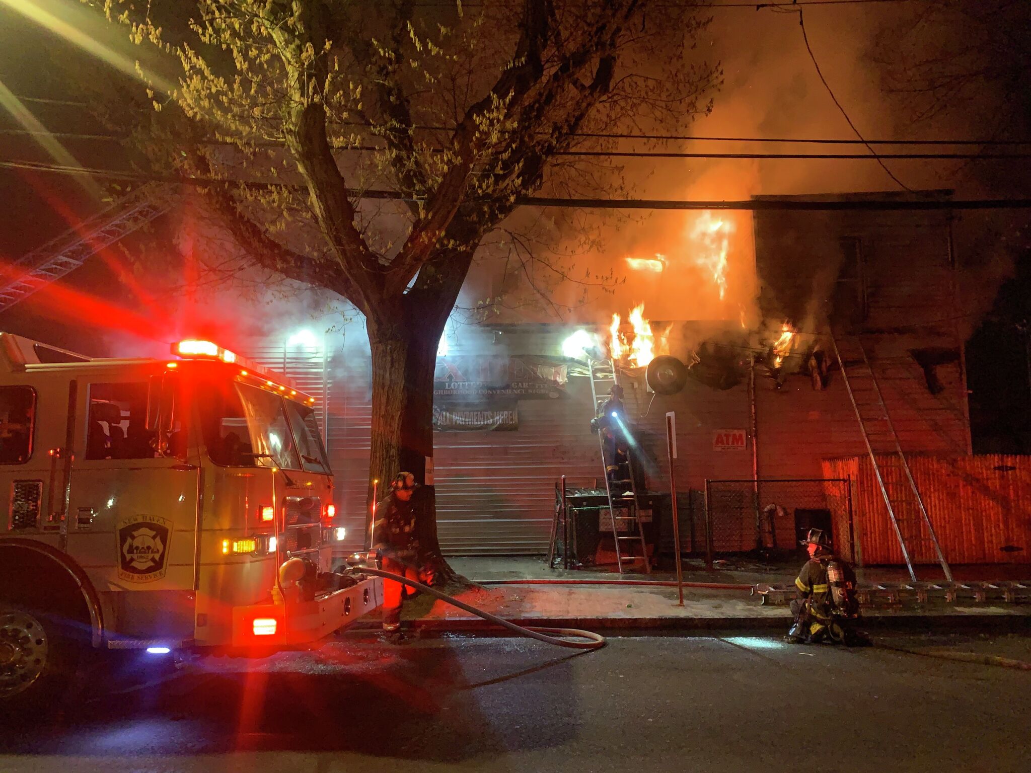 Fire above New Haven deli displaces seven people, official says