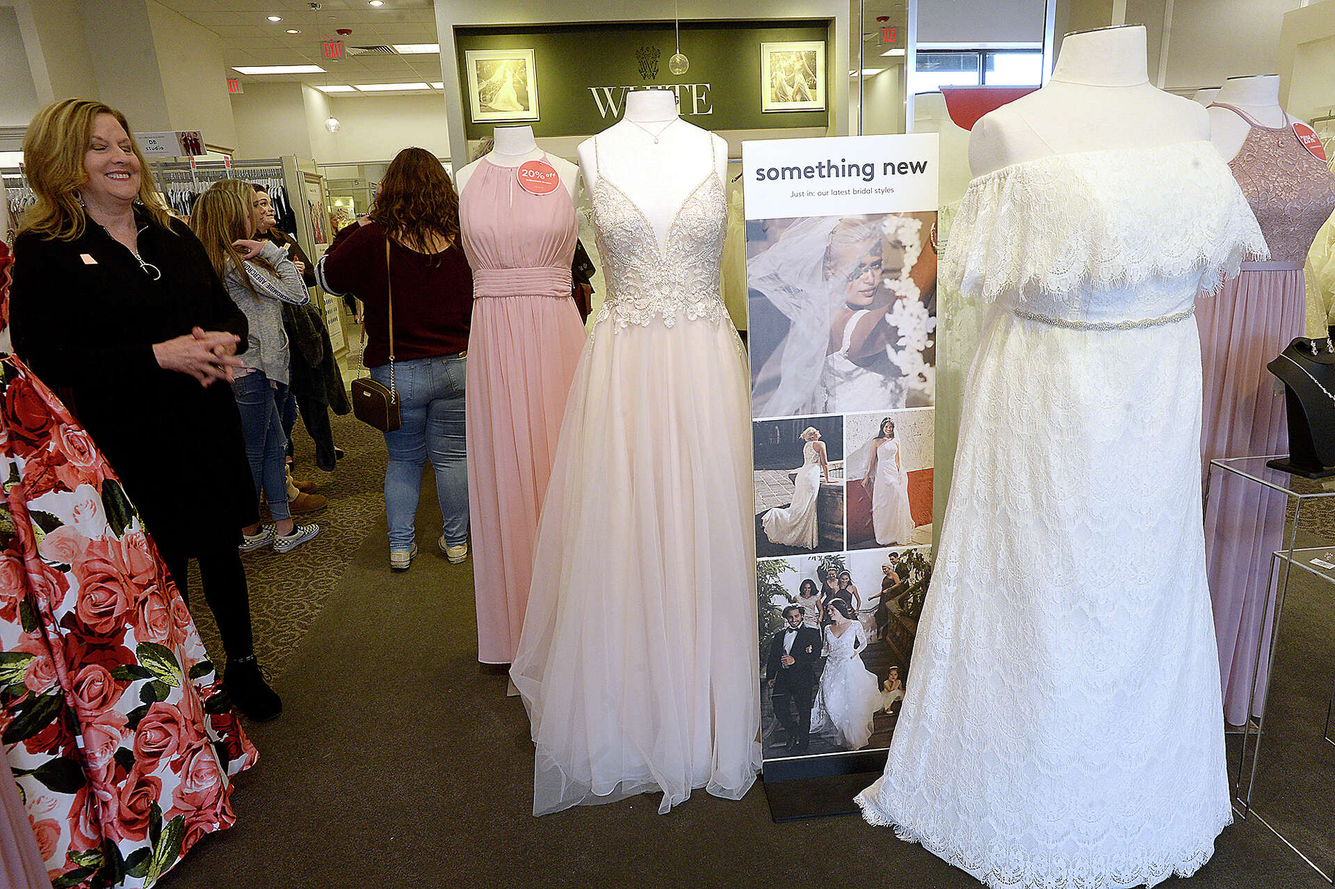 David s Bridal bankrupt initiates mass layoffs nationally